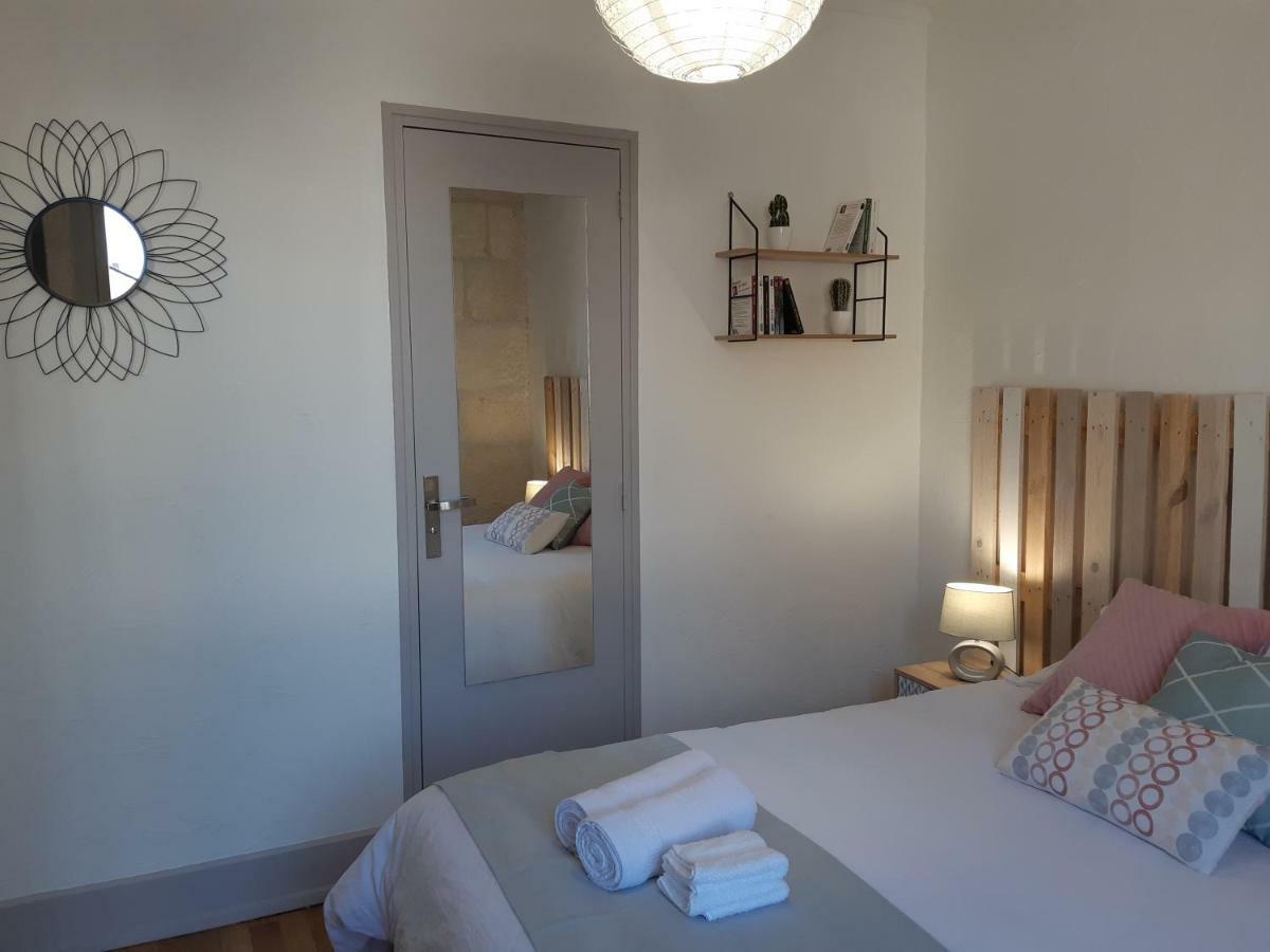 Le Vaillant, Appartement T2, Proche Gare, Hyper-Centre Et Marais, 1 A 2 Personnes, Wifi Bourges Exterior photo